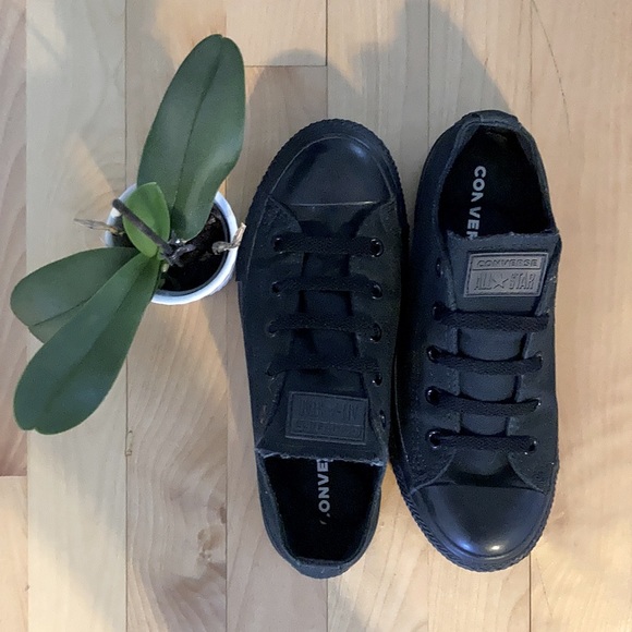 Black Converse Sneakers - Picture 1 of 5
